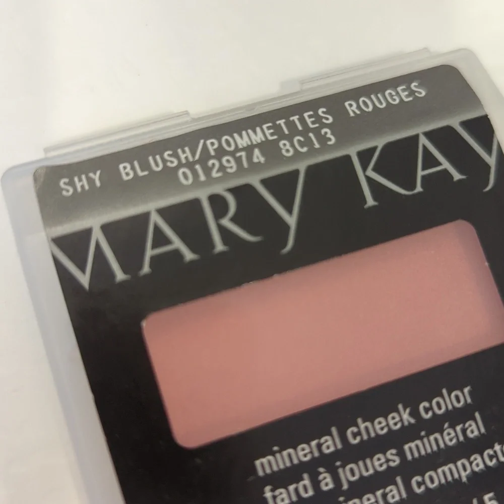 Mary Kay New, Never Used Mineral Cheek Color Shy Blush/Pommettes‎ Rouges .18 OZ.